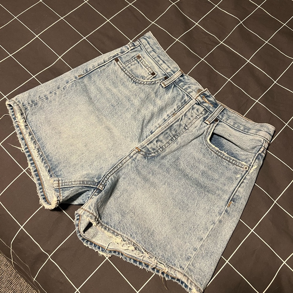 Aritzia denim shorts